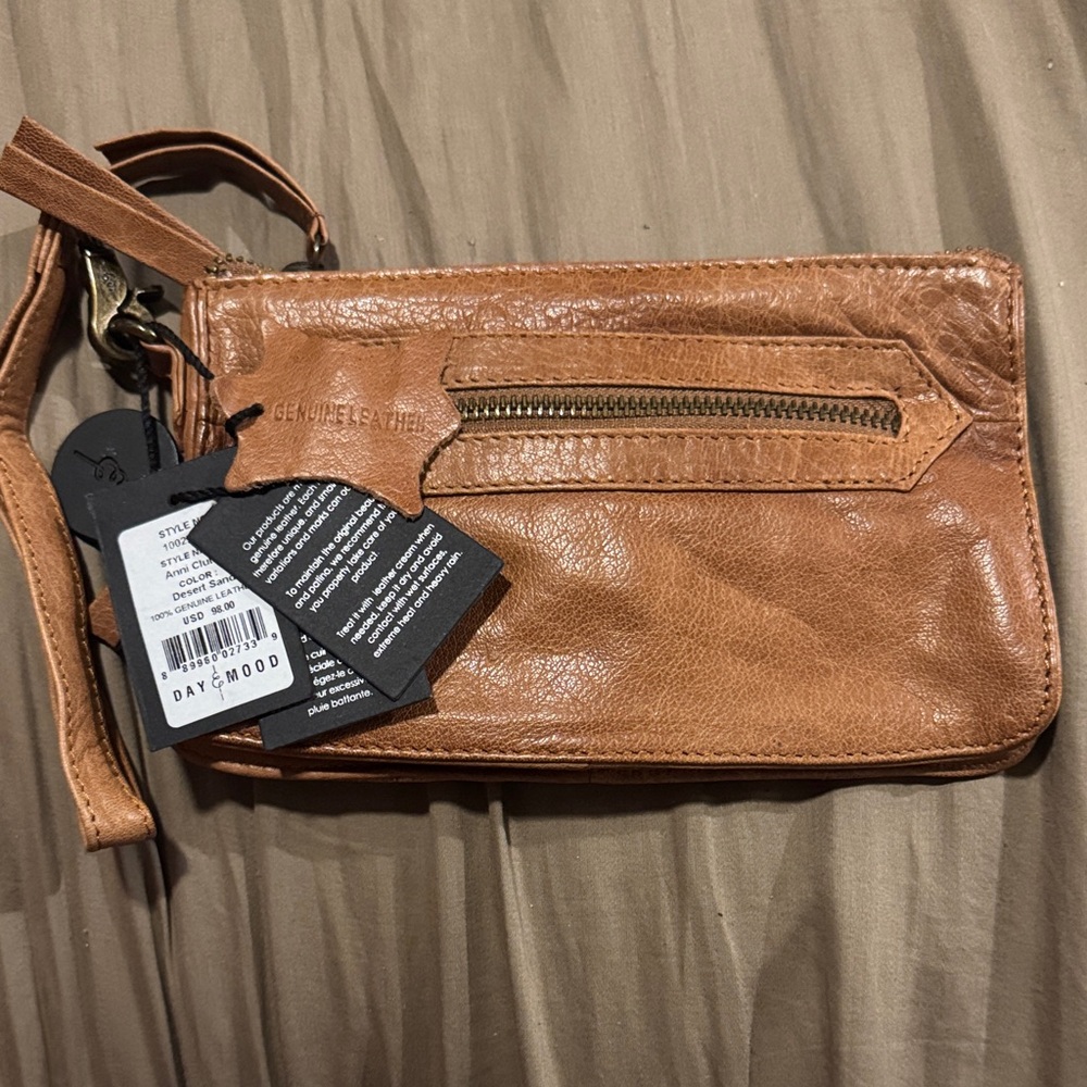 Day & Mood Tan Leather Wristlet